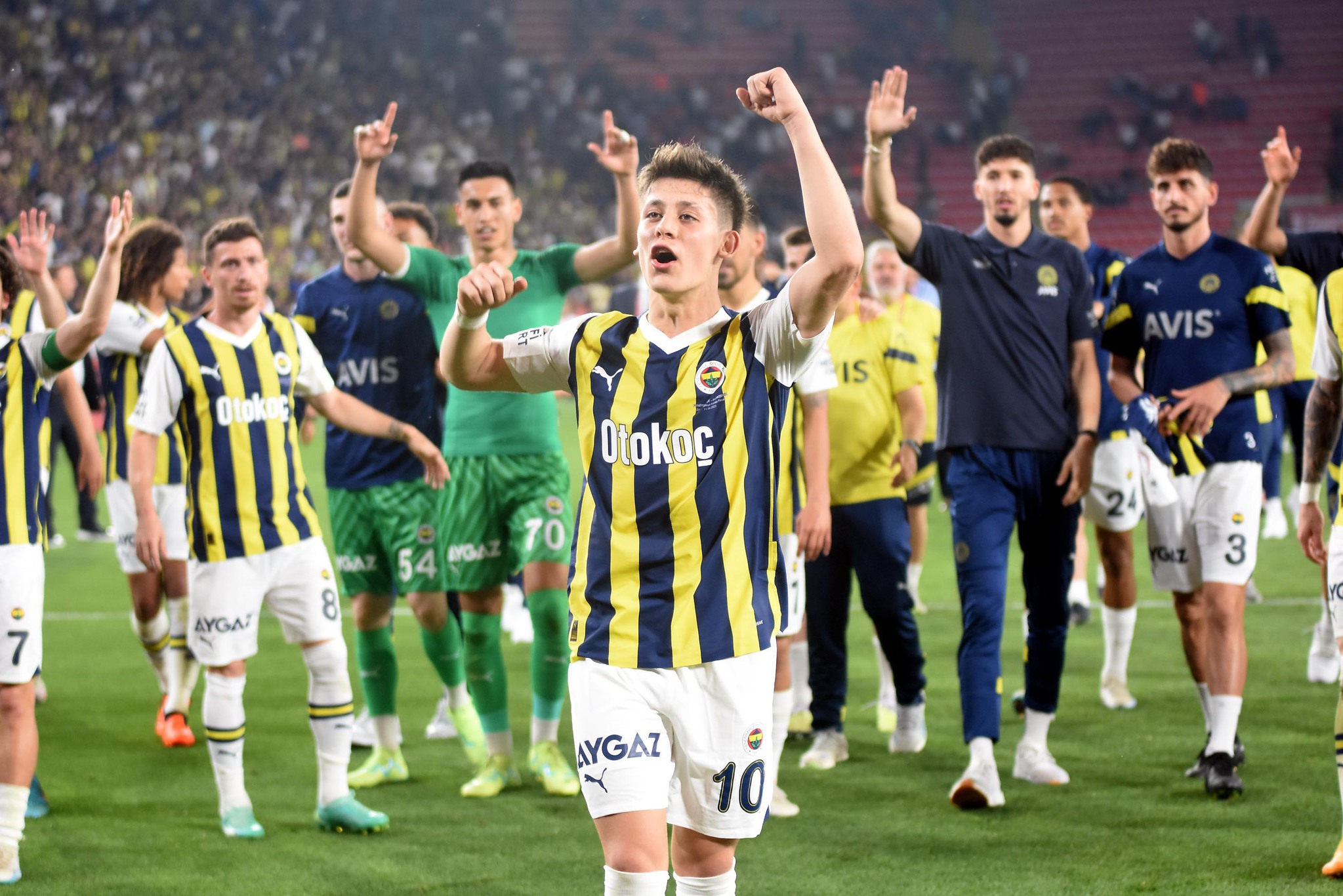 Dušan Tadić: Fenerbahçe'nin Yeni Yıldızı Dušan Tadić: Fenerbahçe'nin Yeni Yıldızı
