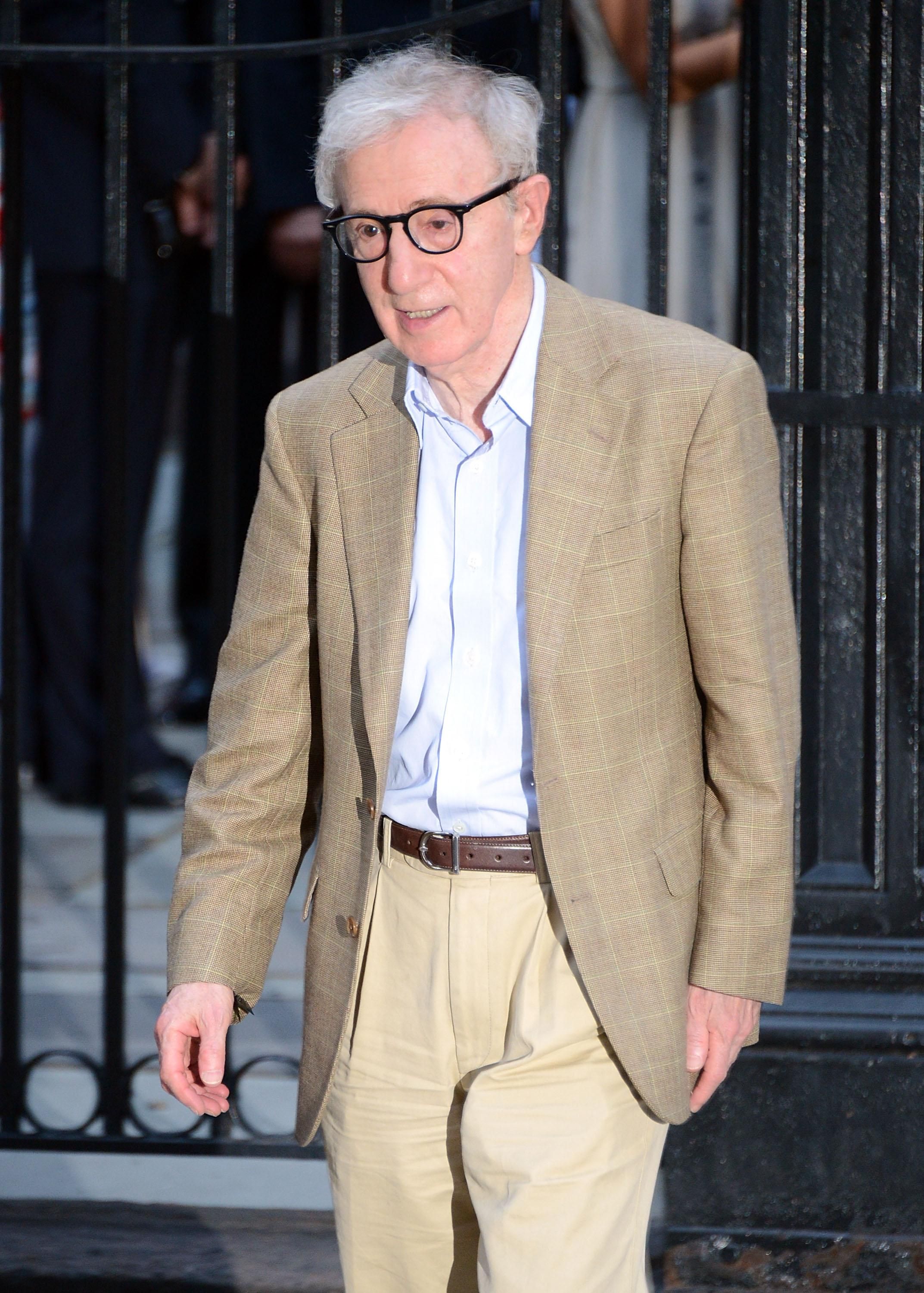 Dylan Farrow's Accusations Against Woody Allen: Sean Penn's Perspective Dylan Farrow's Accusations Against Woody Allen: Sean Penn's Perspective