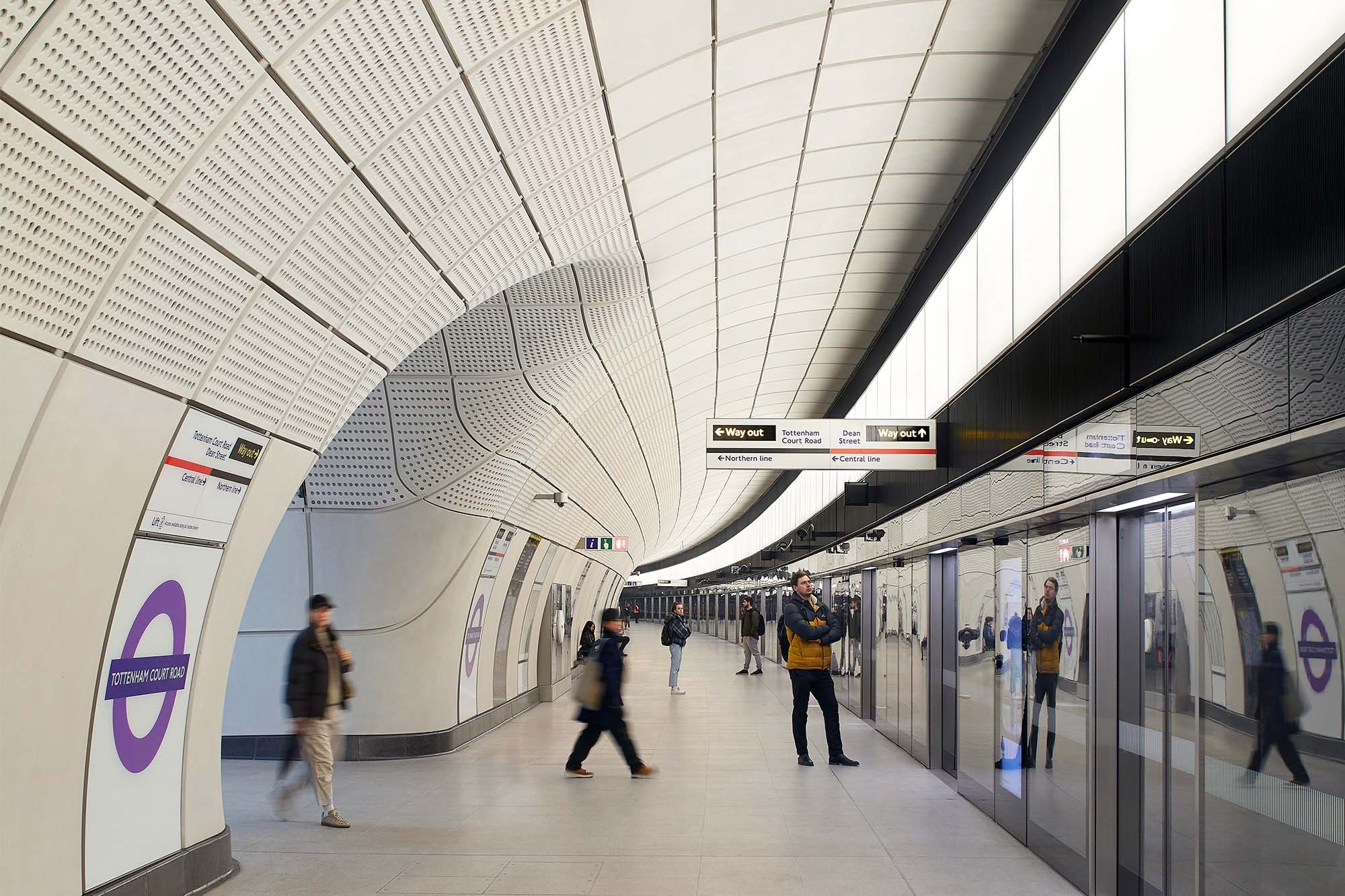 Elizabeth Line: Accessibility Features For Wheelchair Users Elizabeth Line: Accessibility Features For Wheelchair Users