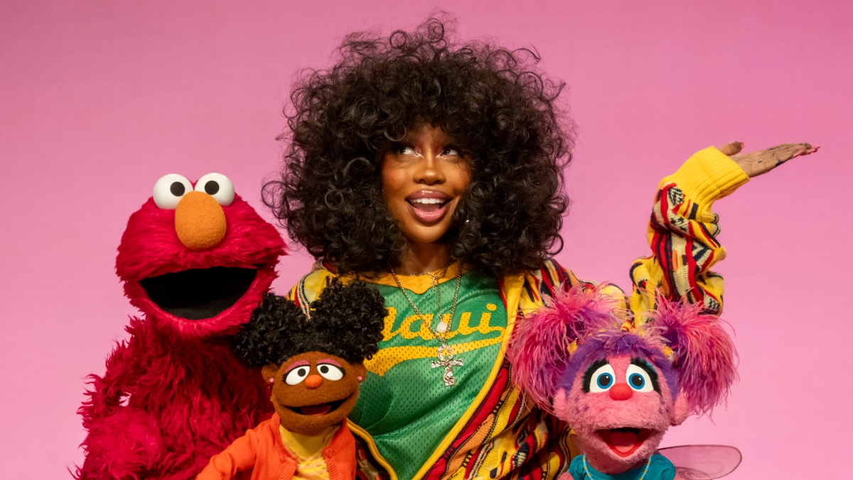 Elmo And SZA Teach Gratitude On Sesame Street: A New Song For Kids Elmo And SZA Teach Gratitude On Sesame Street: A New Song For Kids