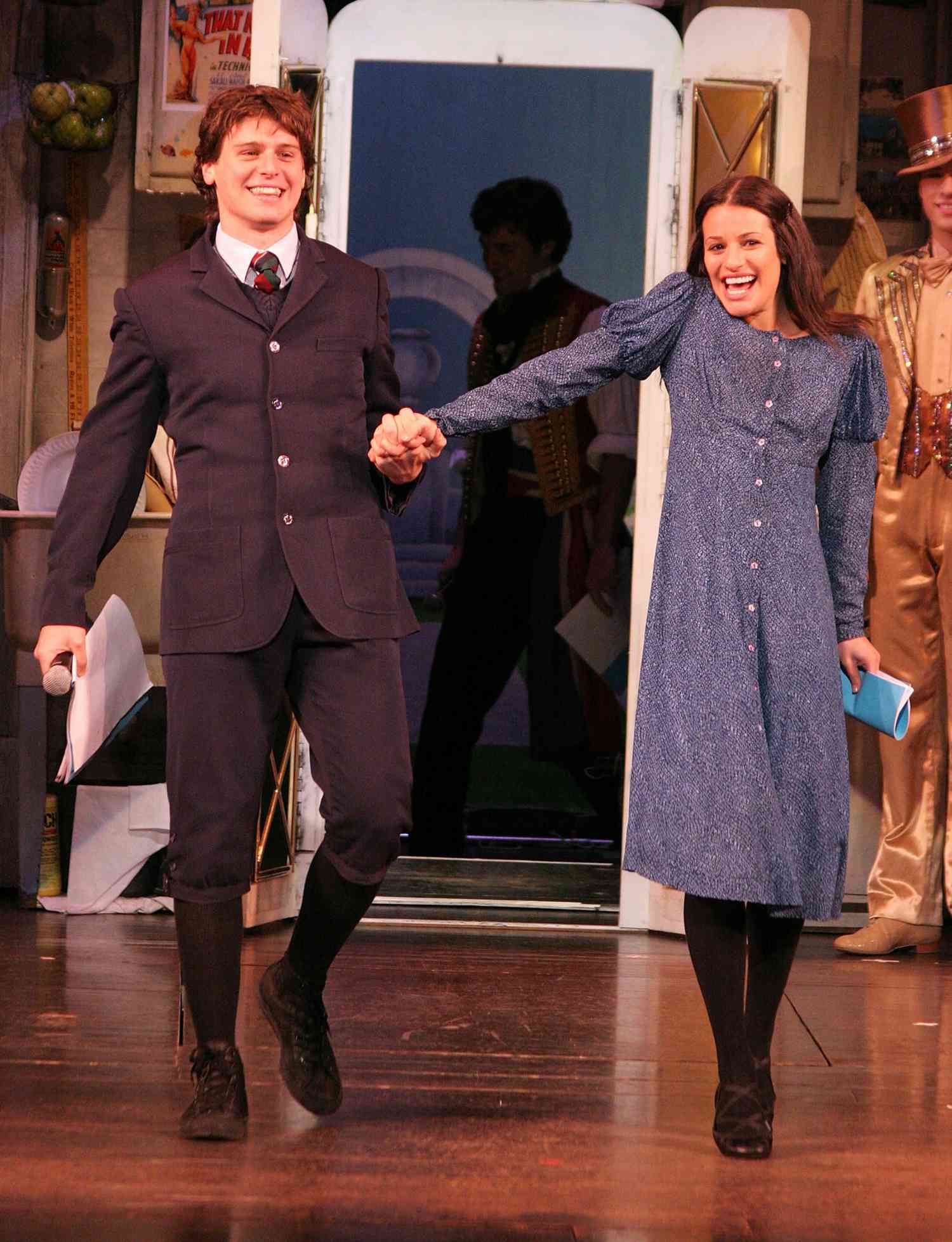 Étoile: Gideon Glick And Jonathan Groff Reunite In Hilarious Spring Awakening Scene Étoile: Gideon Glick And Jonathan Groff Reunite In Hilarious Spring Awakening Scene