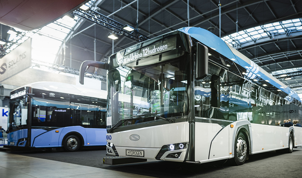 Evaluating The Environmental Impact Of Hydrogen And Battery Buses In Europe Evaluating The Environmental Impact Of Hydrogen And Battery Buses In Europe