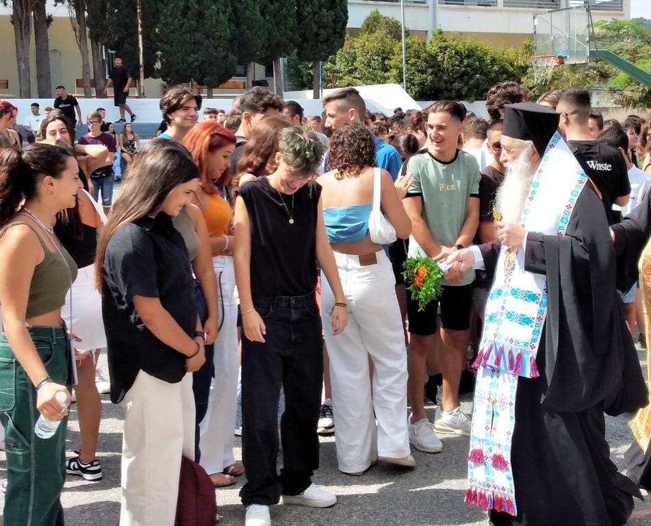 Ευσέβιος Σάμου: Η Εκκλησία Ως Οδηγός Για Μια Χριστιανική Ζωή Ευσέβιος Σάμου: Η Εκκλησία Ως Οδηγός Για Μια Χριστιανική Ζωή