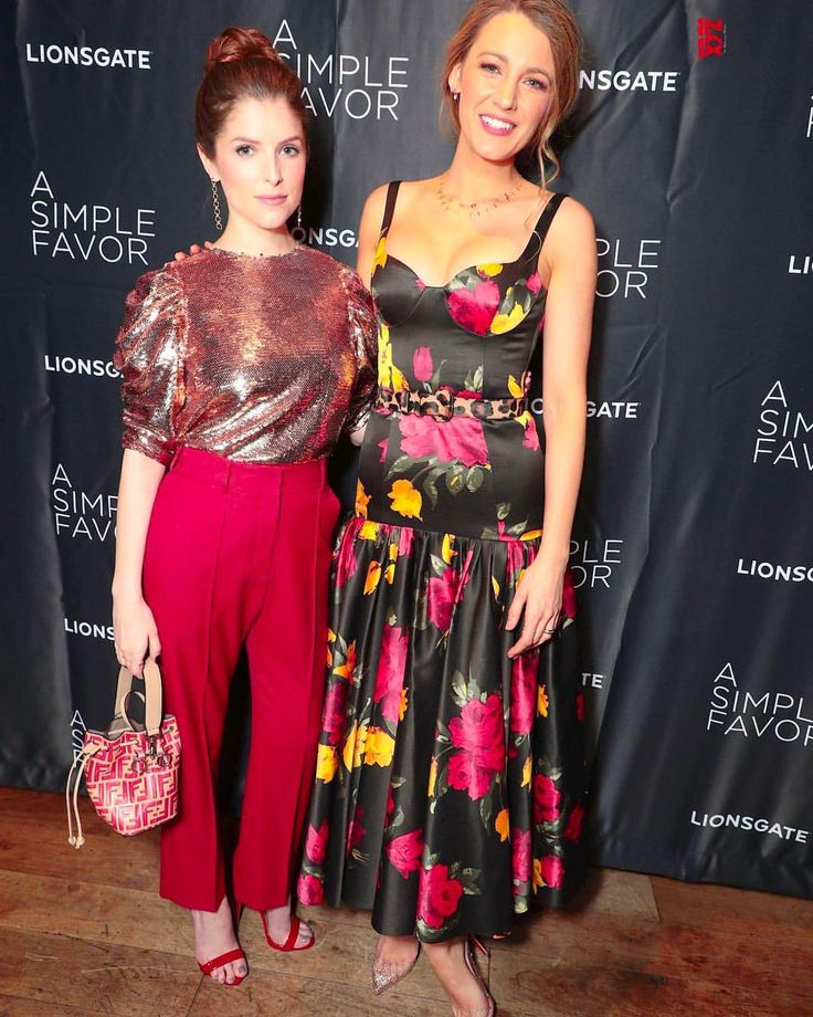Fans Analyze Anna Kendrick's Body Language In Interview With Blake Lively Fans Analyze Anna Kendrick's Body Language In Interview With Blake Lively