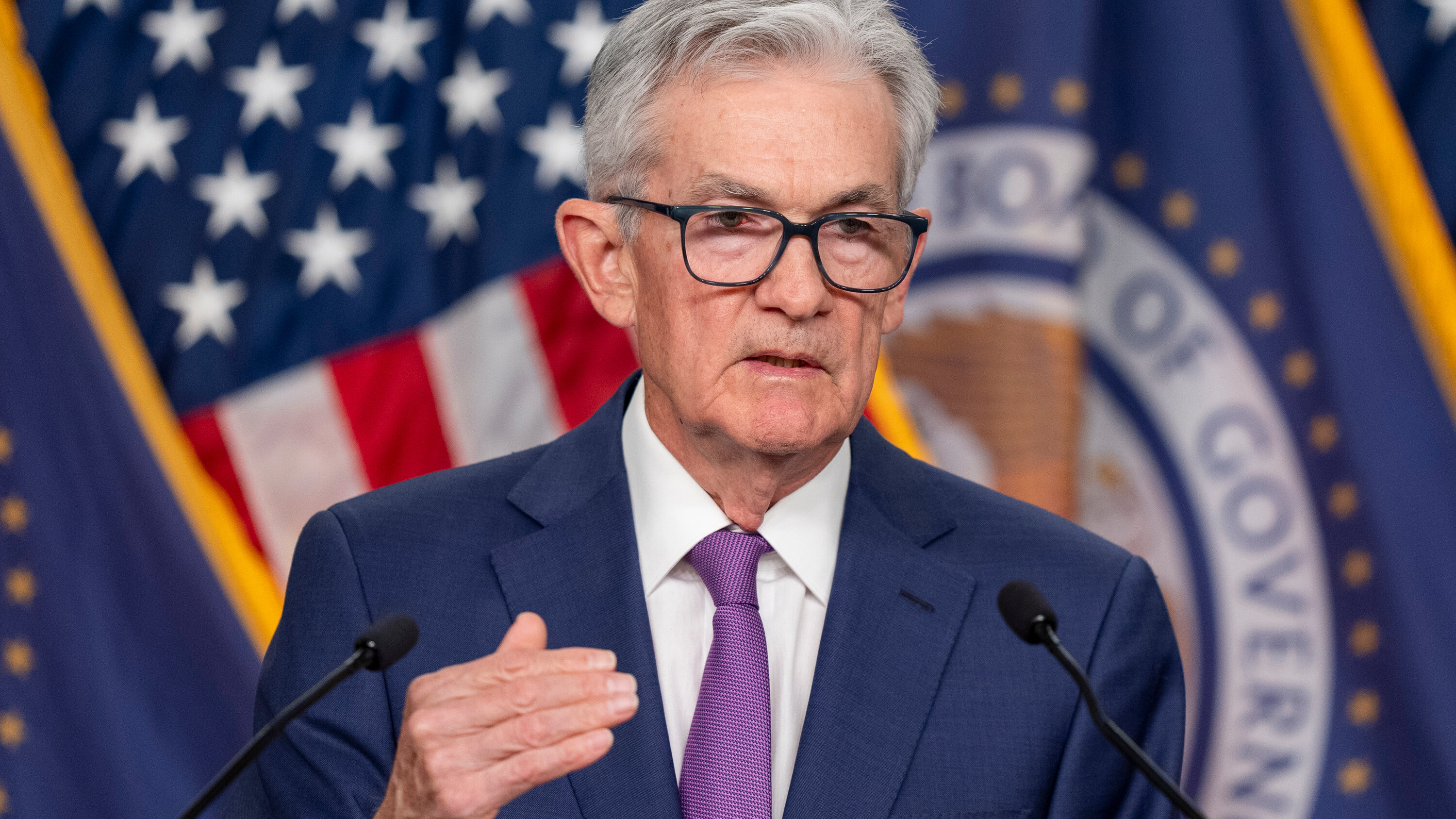 Fed Holds Interest Rates: Balancing Inflation And Job Growth Risks Fed Holds Interest Rates: Balancing Inflation And Job Growth Risks