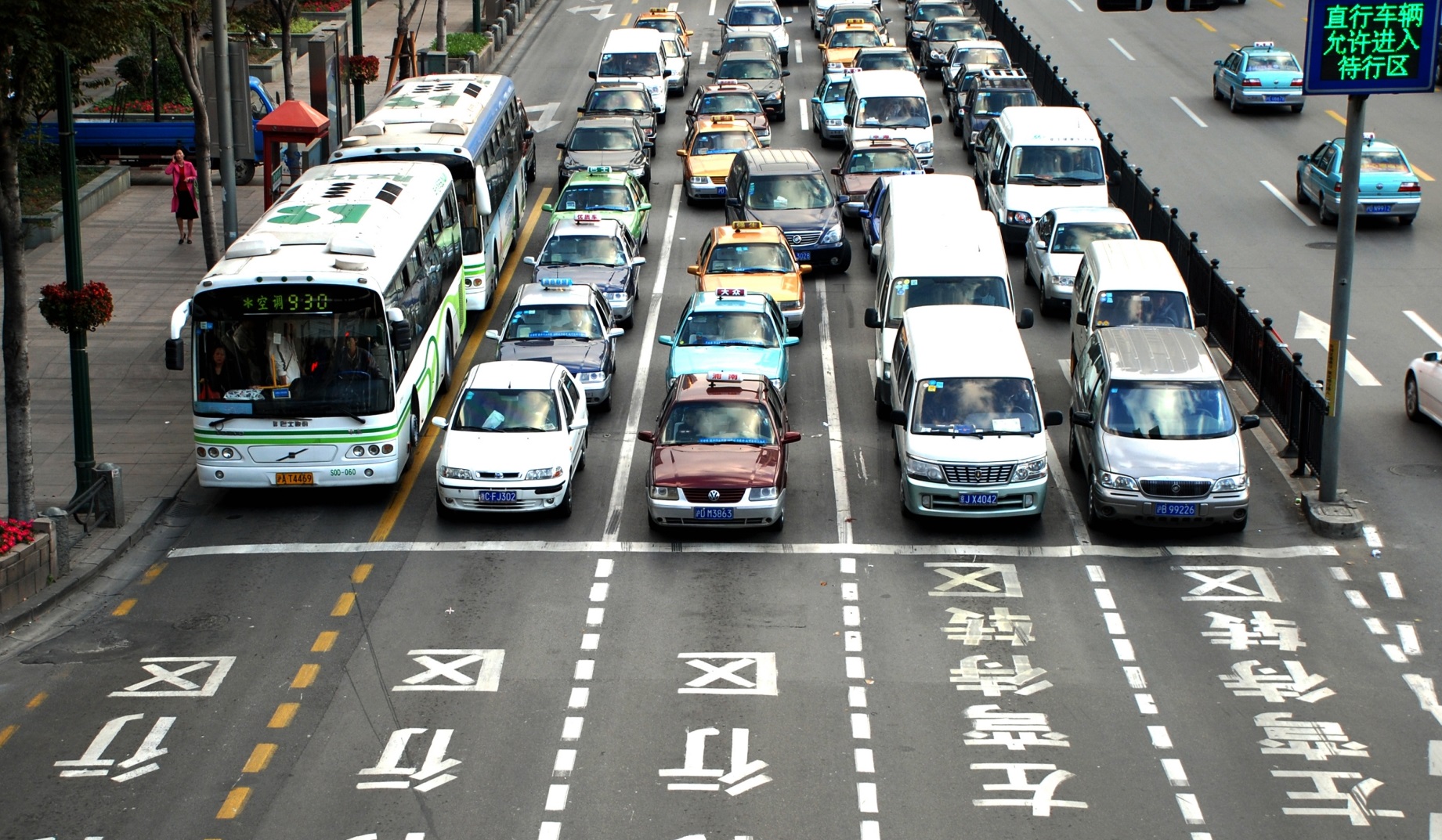 Foreign Automakers In China: Lessons Learned From BMW, Porsche, And Competitors Foreign Automakers In China: Lessons Learned From BMW, Porsche, And Competitors