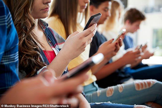 France To Confiscate Phones Of Drug Users And Dealers: New Law France To Confiscate Phones Of Drug Users And Dealers: New Law