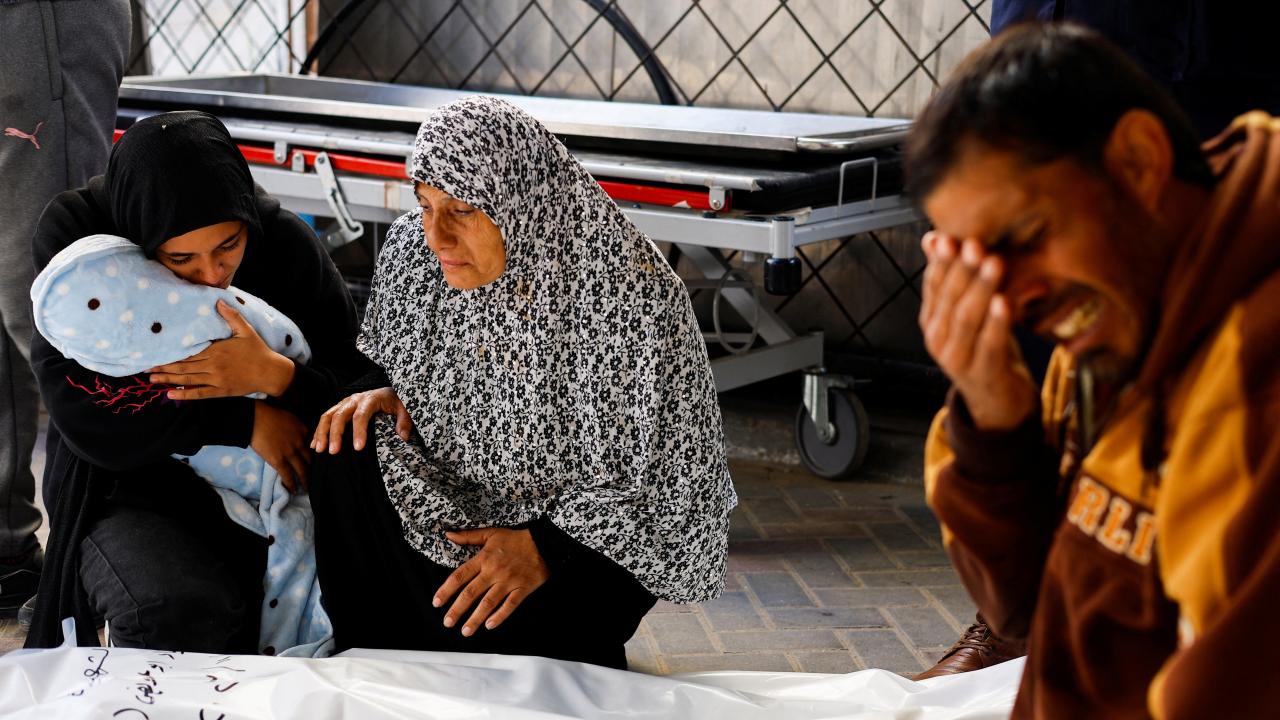 Gazzeli Çocukların Çadırda Kuran Ezberleme Metodu Gazzeli Çocukların Çadırda Kuran Ezberleme Metodu