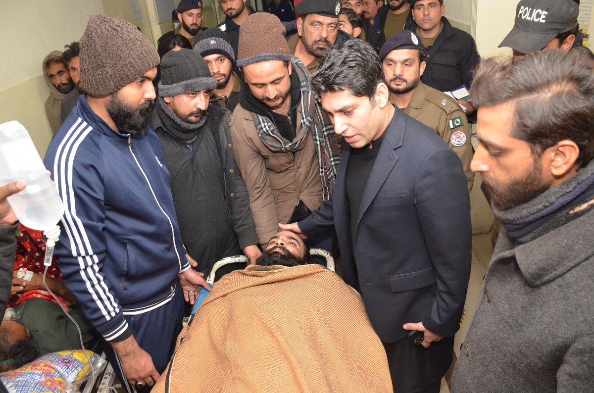 گجرانوالہ: دیرینہ دشمنی، فائرنگ کا واقعہ، 5 افراد ہلاک، ملزم ہلاک گجرانوالہ: دیرینہ دشمنی، فائرنگ کا واقعہ، 5 افراد ہلاک، ملزم ہلاک