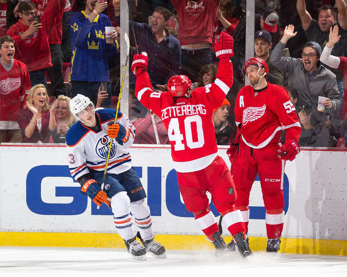 Golden Knights Win Over Red Wings; Hertl Scores Two Hat Tricks This Month Golden Knights Win Over Red Wings; Hertl Scores Two Hat Tricks This Month