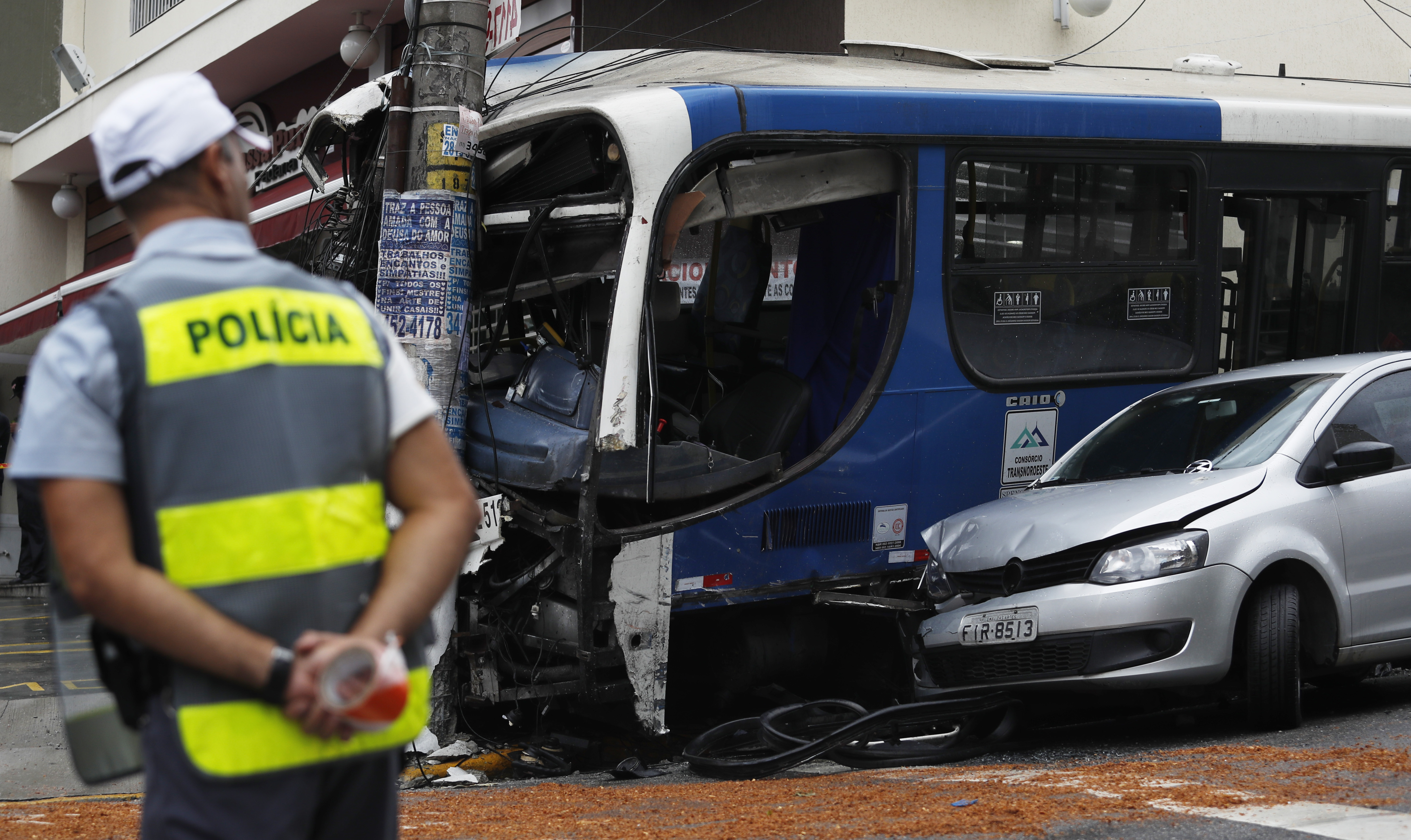 Grave Acidente De Ônibus Universitário: Situação Atual E Número De Vítimas Grave Acidente De Ônibus Universitário: Situação Atual E Número De Vítimas