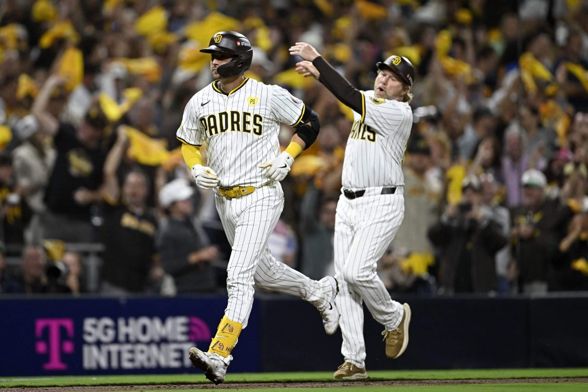 Gurriel's Pinch-Hit RBI Single Propels Padres Past Braves