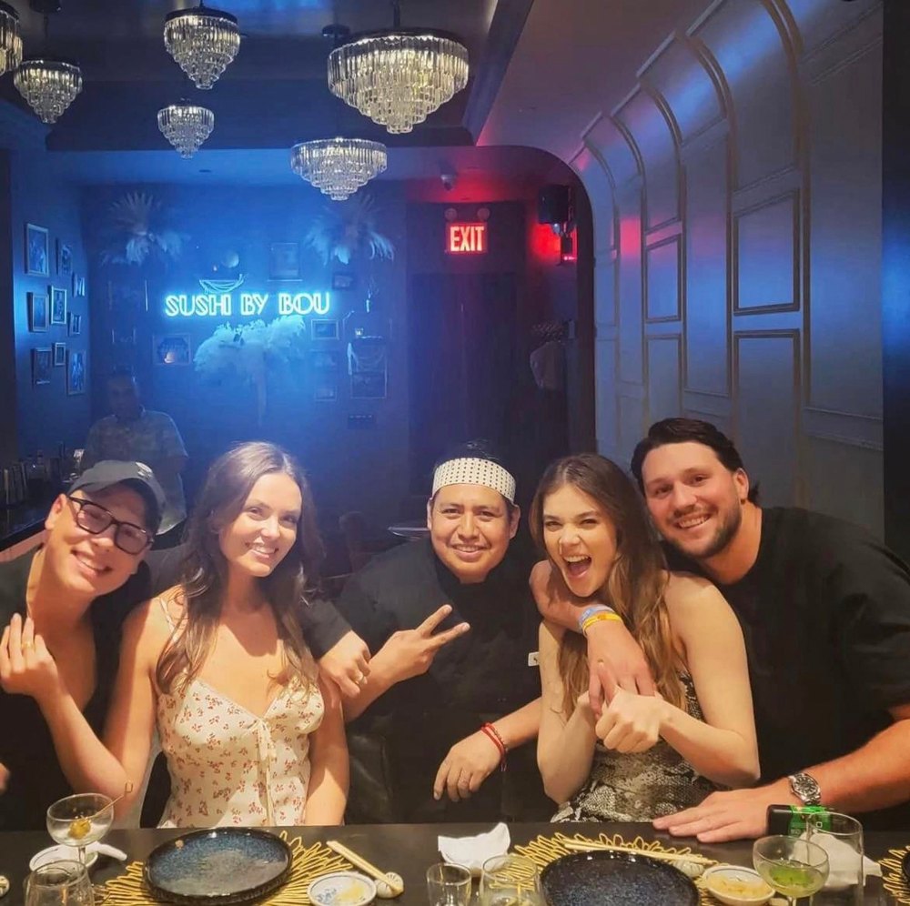Hailee Steinfeld And Josh Allen: Engagement Announcement And Reaction Hailee Steinfeld And Josh Allen: Engagement Announcement And Reaction