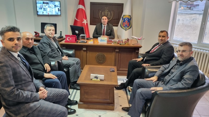 Hakkaride Düzenlenen Hakim Ve Savcılar İftar Programı Hakkaride Düzenlenen Hakim Ve Savcılar İftar Programı