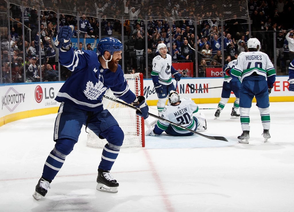 Hard-Fought 2-1 Win For Maple Leafs Against Avalanche Hard-Fought 2-1 Win For Maple Leafs Against Avalanche
