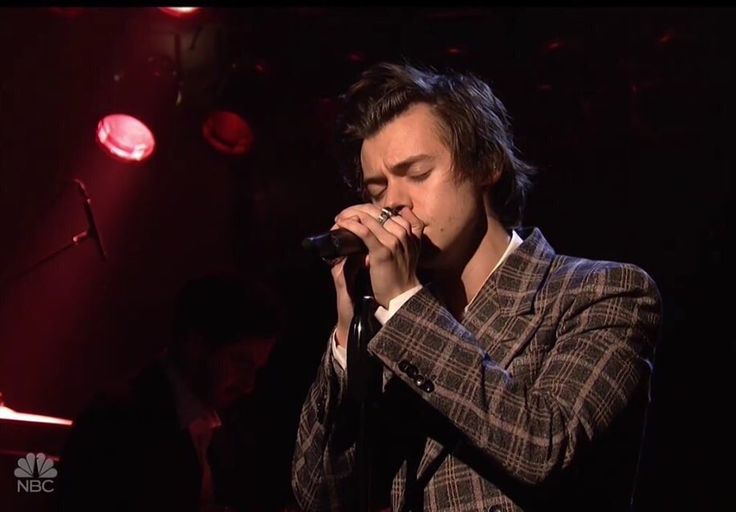 Harry Styles' Devastated Reaction To Poor SNL Impression Harry Styles' Devastated Reaction To Poor SNL Impression