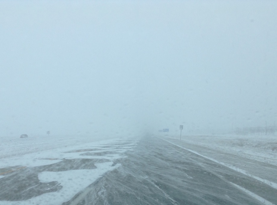 Heavy Snow To Hit Western Manitoba Tuesday: Snowfall Warning In Effect Heavy Snow To Hit Western Manitoba Tuesday: Snowfall Warning In Effect