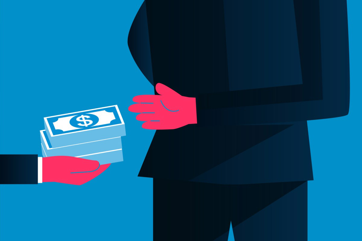 Hedge Fund Manager Banned From US After Alleged Immigration Lies Hedge Fund Manager Banned From US After Alleged Immigration Lies