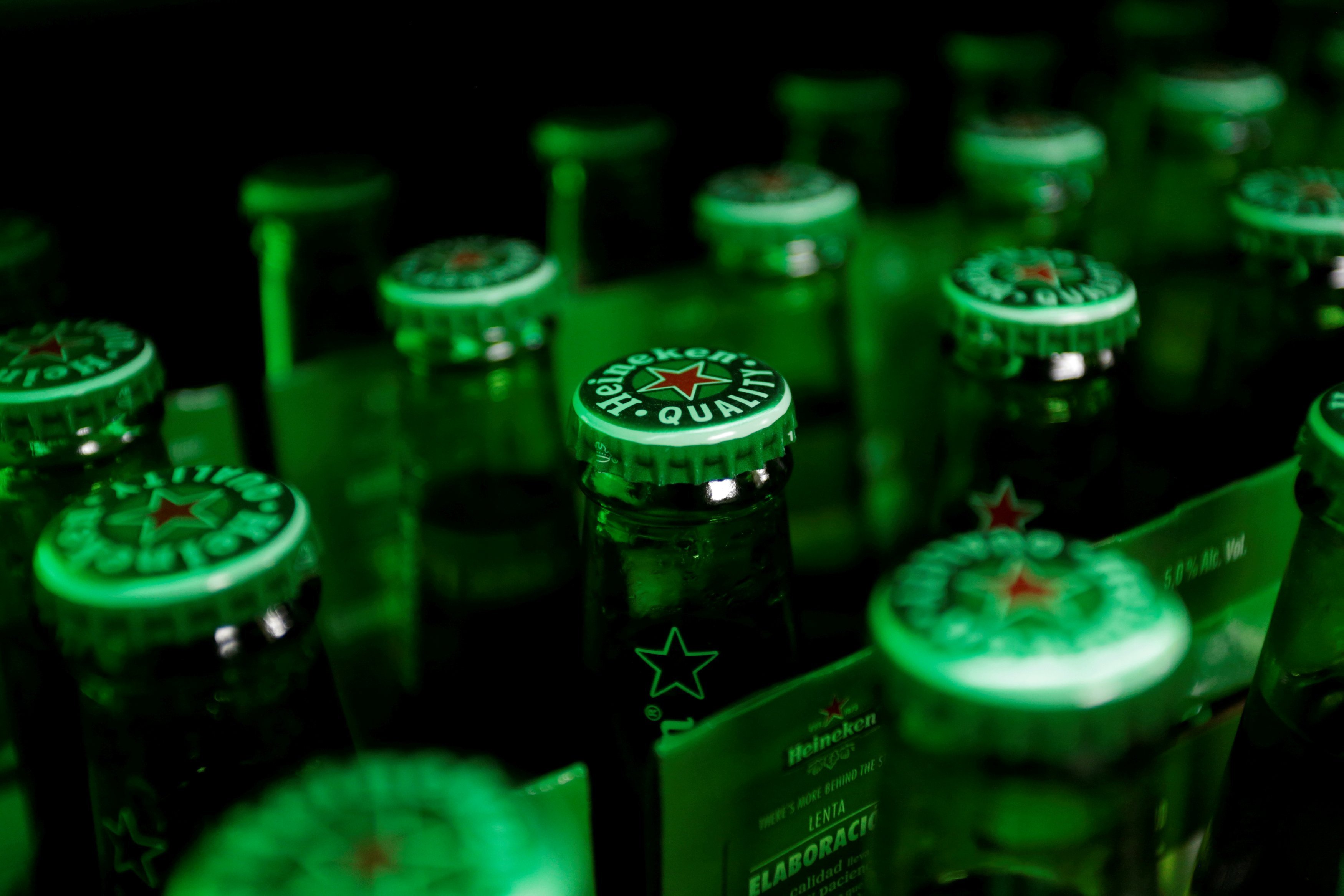 Heineken Reports Higher Than Expected Revenue, Positive Outlook Persists Heineken Reports Higher Than Expected Revenue, Positive Outlook Persists