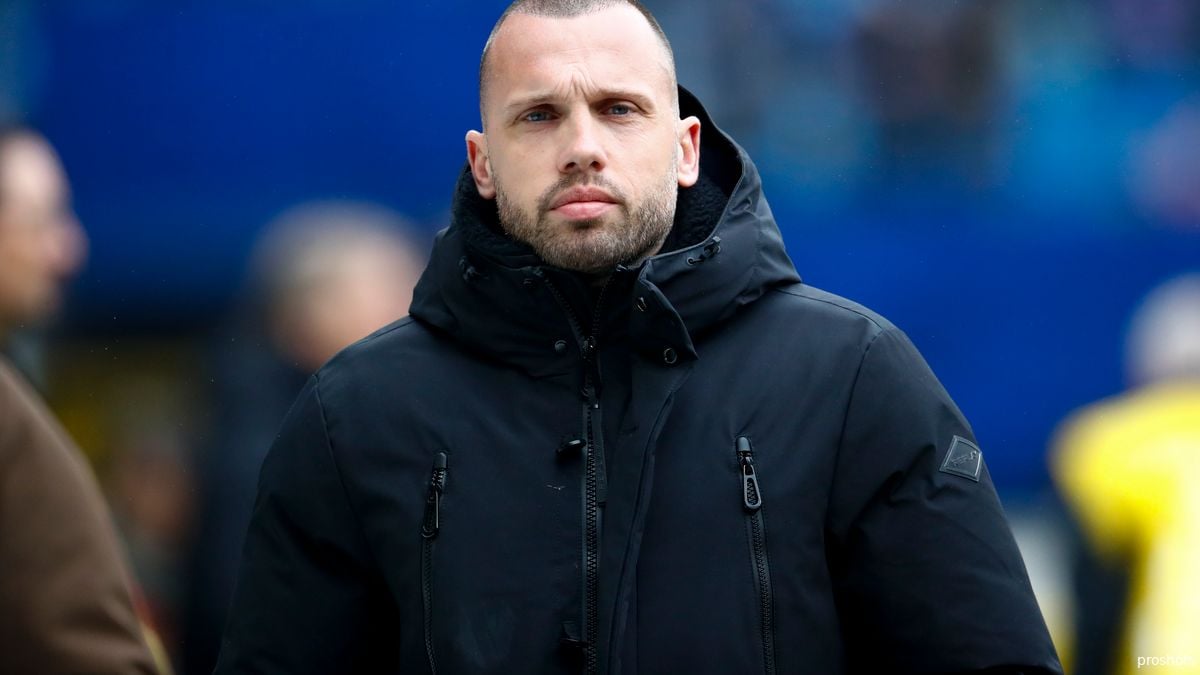 Heitinga: Nieuwe Gesprekken Met Ajax Over Hoofdtrainerschap Heitinga: Nieuwe Gesprekken Met Ajax Over Hoofdtrainerschap