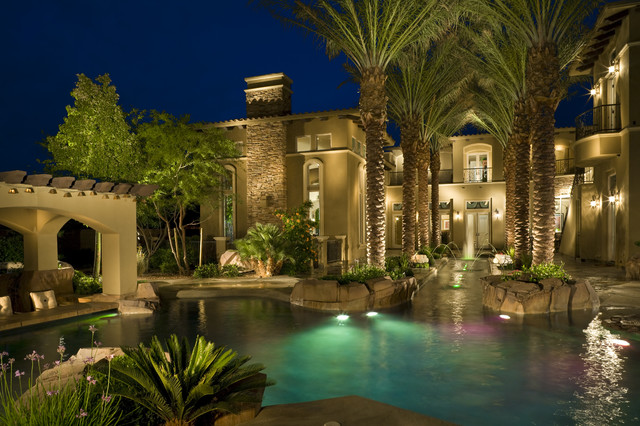 High-End Homes: An MTV Cribs Retrospective High-End Homes: An MTV Cribs Retrospective