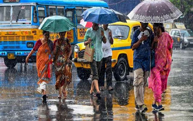 Holi In West Bengal: Weather Update With High Tide And Temperature Predictions Holi In West Bengal: Weather Update With High Tide And Temperature Predictions