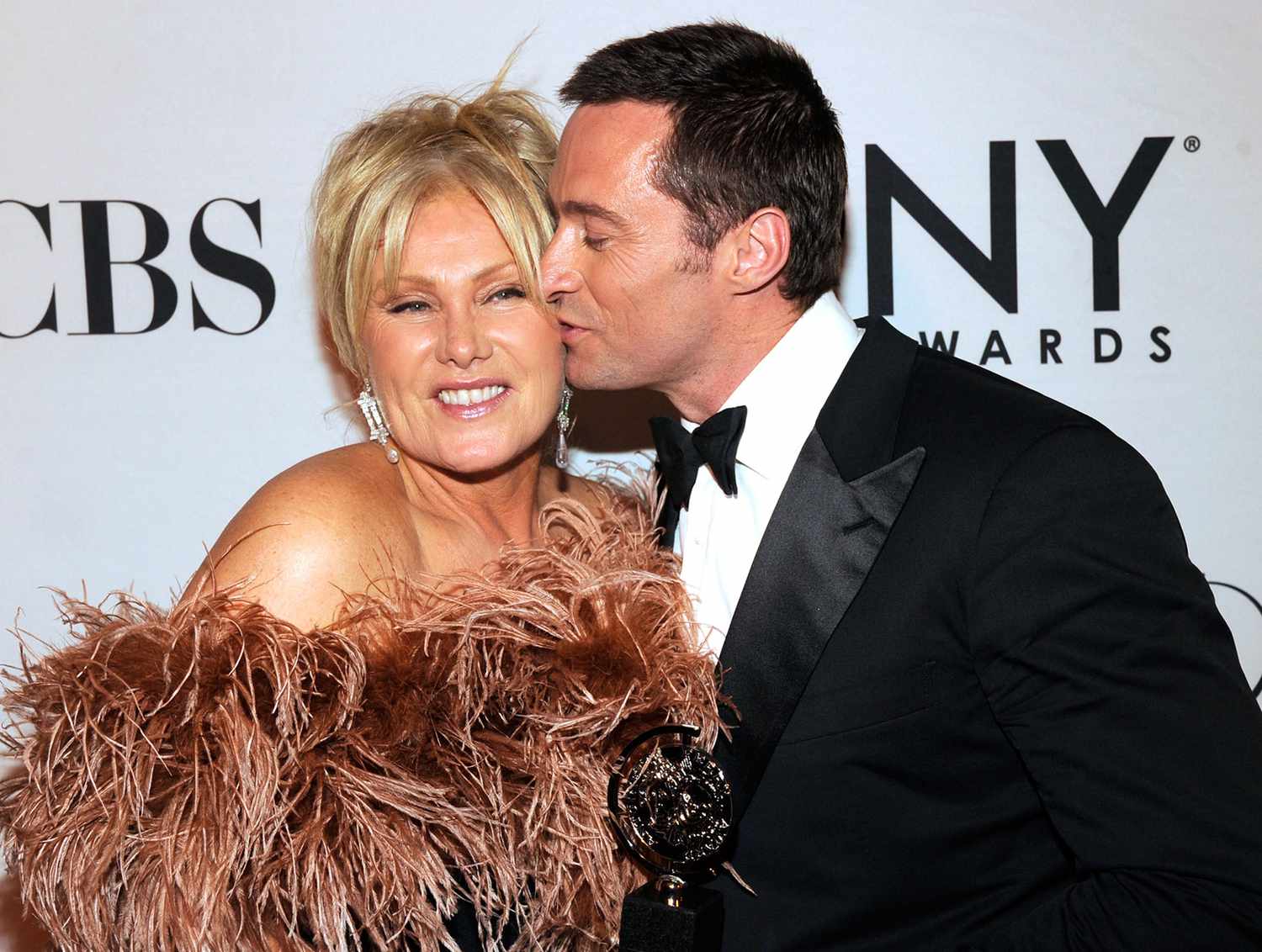 Hugh Jackman And Deborra-Lee Furness: A Look Back At Their Relationship And Its End Hugh Jackman And Deborra-Lee Furness: A Look Back At Their Relationship And Its End