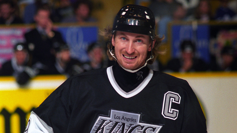Important Fast Facts About Wayne Gretzky's Career Important Fast Facts About Wayne Gretzky's Career