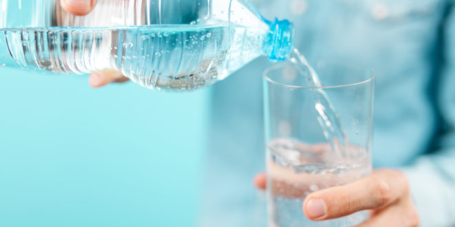 In Quale Acqua Troviamo Più Microplastiche? In Quale Acqua Troviamo Più Microplastiche?
