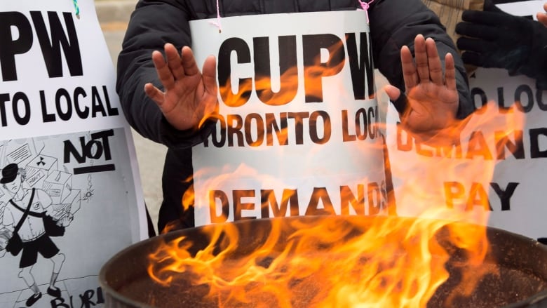 Is Canada Post Insolvent? A Report Calls For Delivery Service Reform Is Canada Post Insolvent? A Report Calls For Delivery Service Reform