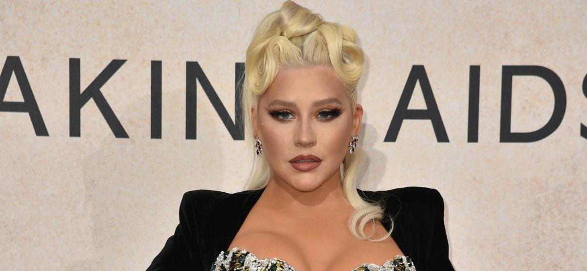 Is Christina Aguilera Aging Backwards? Her Recent Video Sparks Debate Is Christina Aguilera Aging Backwards? Her Recent Video Sparks Debate