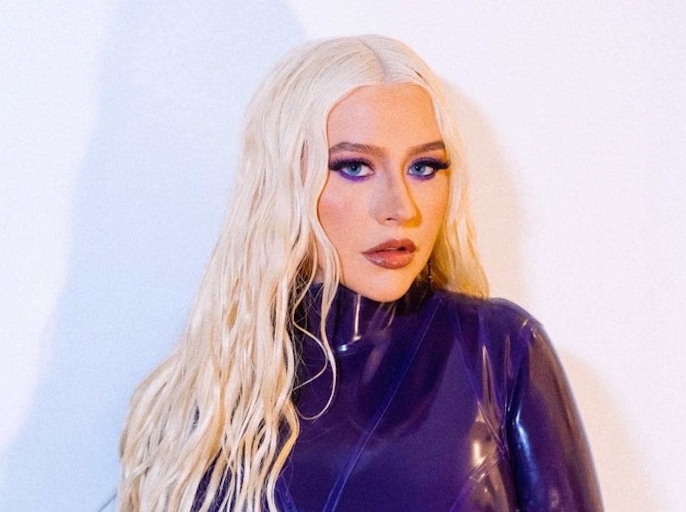 Is Christina Aguilera Unrecognizable In Her Latest Photoshoot? A Look At The Photoshop Controversy Is Christina Aguilera Unrecognizable In Her Latest Photoshoot? A Look At The Photoshop Controversy