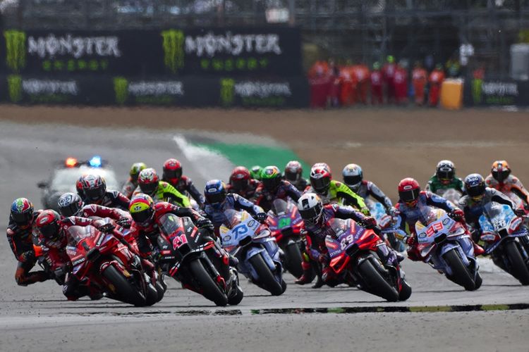 Jadwal MotoGP Inggris 2025: Saksikan Live Race FP1 Di Trans7 Jadwal MotoGP Inggris 2025: Saksikan Live Race FP1 Di Trans7