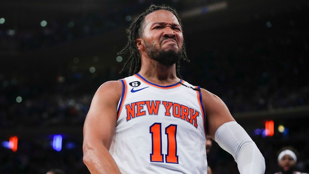Jalen Brunson: Knicks Fan's Bold Petition To Replace Lady Liberty Jalen Brunson: Knicks Fan's Bold Petition To Replace Lady Liberty