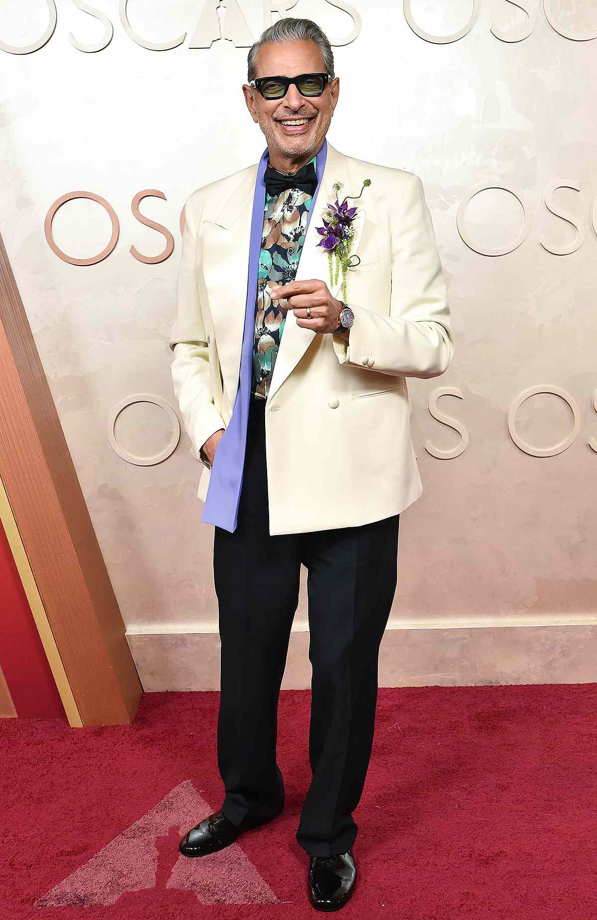 Jeff Goldblum's Oscars Photo Check Goes Viral: The Internet Reacts Jeff Goldblum's Oscars Photo Check Goes Viral: The Internet Reacts
