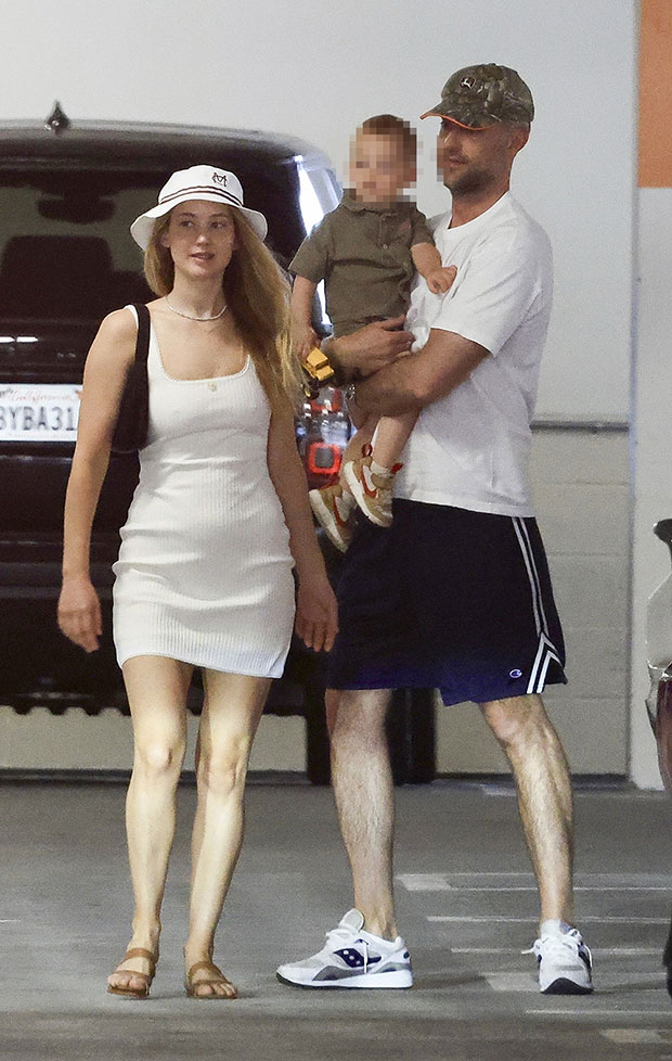 Jennifer Lawrence And Cooke Maroney: Spotted Out Following Second Baby Reports Jennifer Lawrence And Cooke Maroney: Spotted Out Following Second Baby Reports