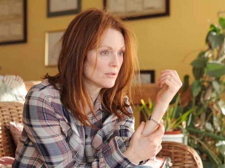 Julianne Moore, Meghann Fahy, & Milly Alcock In Siren: A Film Review Julianne Moore, Meghann Fahy, & Milly Alcock In Siren: A Film Review