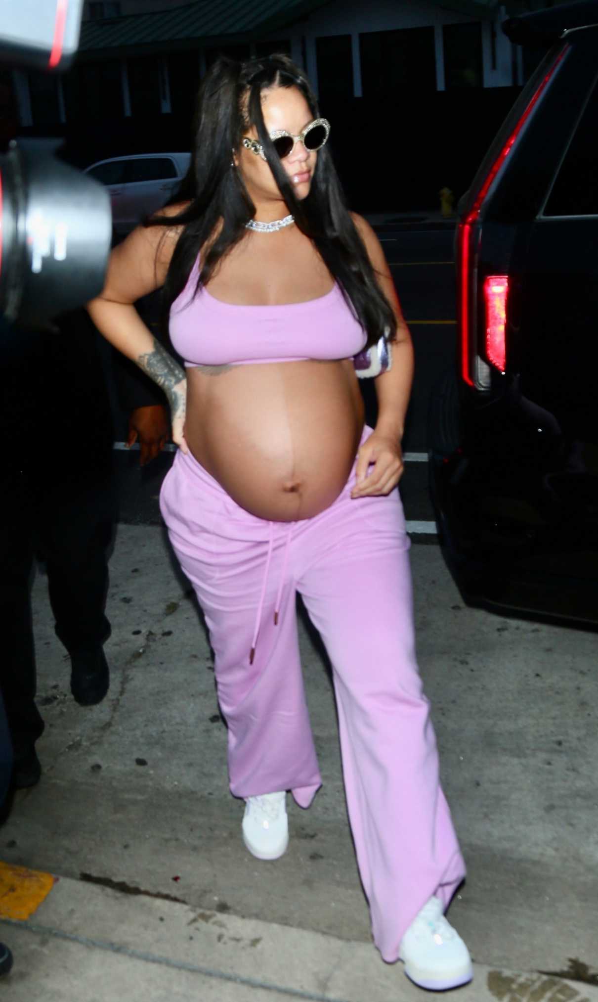 Just Jared: Rihanna's Cozy Santa Monica Dinner Ensemble