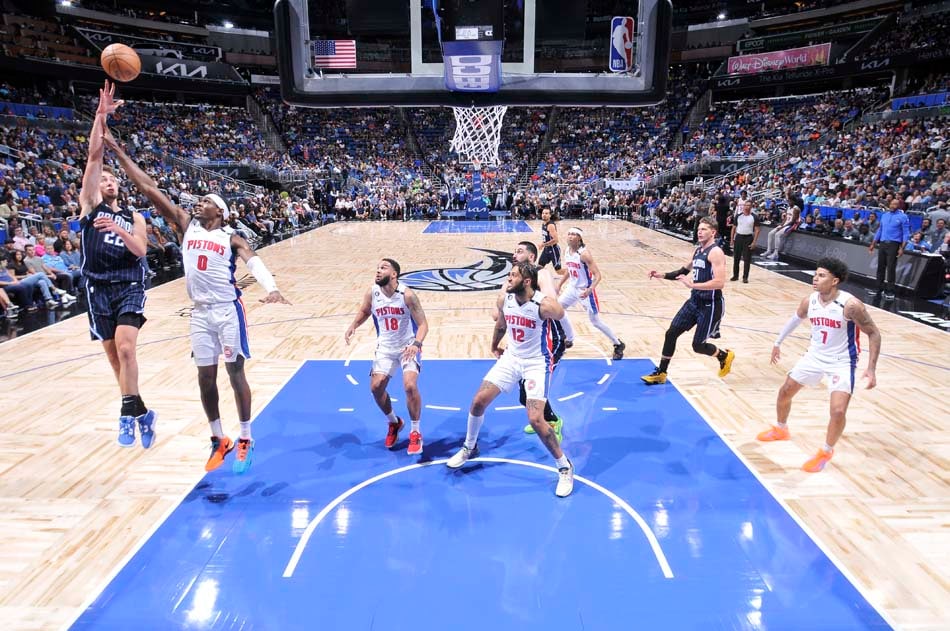 Knicks Or Pistons? Magic Johnson's Bold Playoff Prediction Knicks Or Pistons? Magic Johnson's Bold Playoff Prediction
