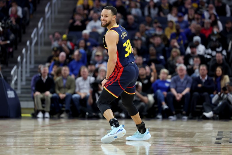 Kuminga's Return Fuels Warriors' Victory: Curry, Kerr Hit Milestones Against Kings Kuminga's Return Fuels Warriors' Victory: Curry, Kerr Hit Milestones Against Kings