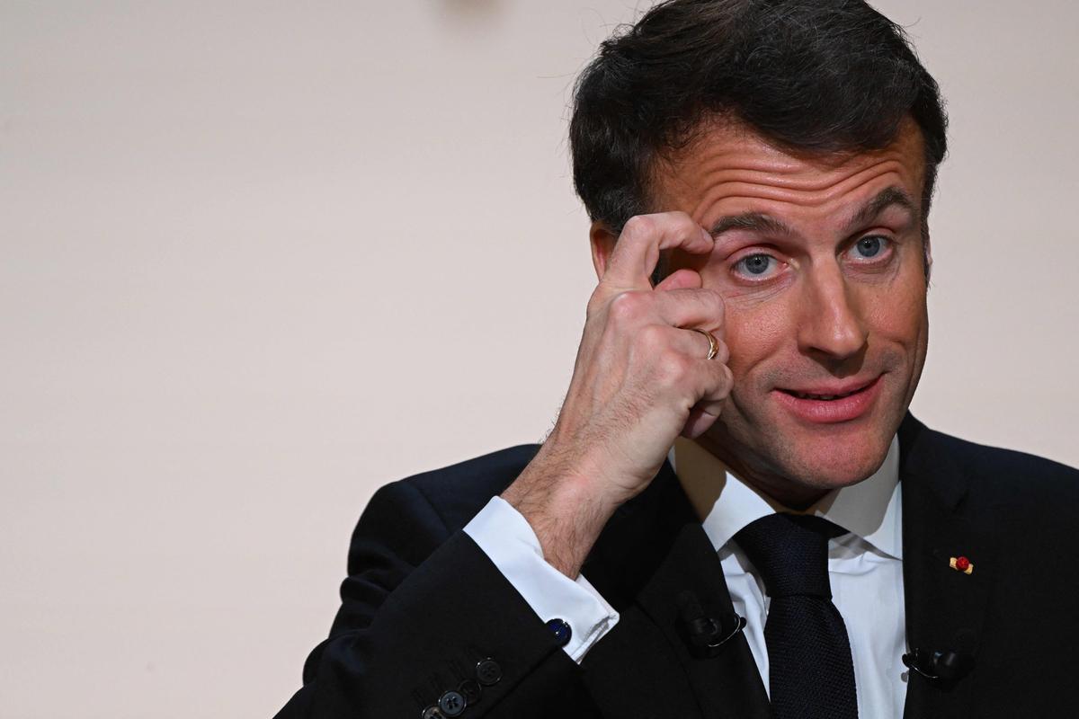 L'ère De La Françafrique Est Terminée, Selon Macron Au Gabon L'ère De La Françafrique Est Terminée, Selon Macron Au Gabon
