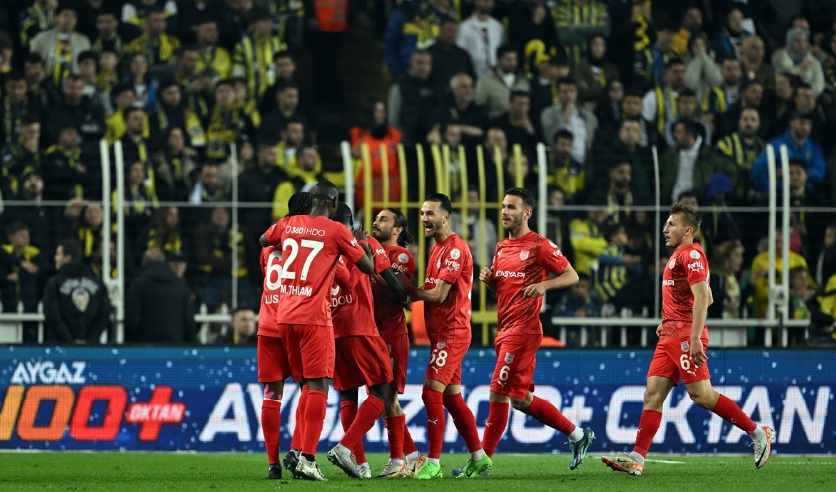 La Liga'da Sörloth Show: İlk Yarıda 4 Gol! La Liga'da Sörloth Show: İlk Yarıda 4 Gol!