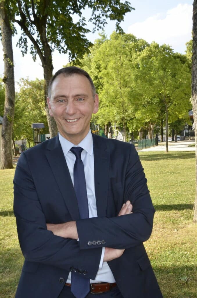 Laurent Jacobelli : Un Député RN À L'Assemblée Nationale Laurent Jacobelli : Un Député RN À L'Assemblée Nationale