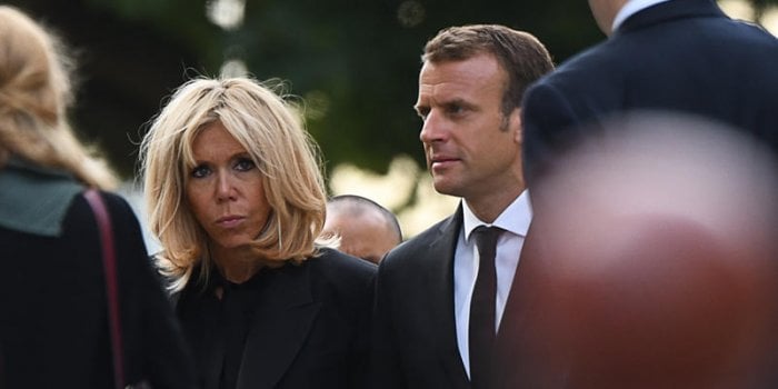 Le Couple Macron : Regards Sur Leur Intimité Après Des Années De Mariage Le Couple Macron : Regards Sur Leur Intimité Après Des Années De Mariage