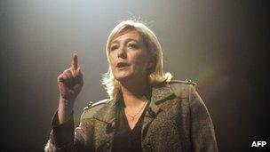 Le Pen Condemns Le Pen Condemns