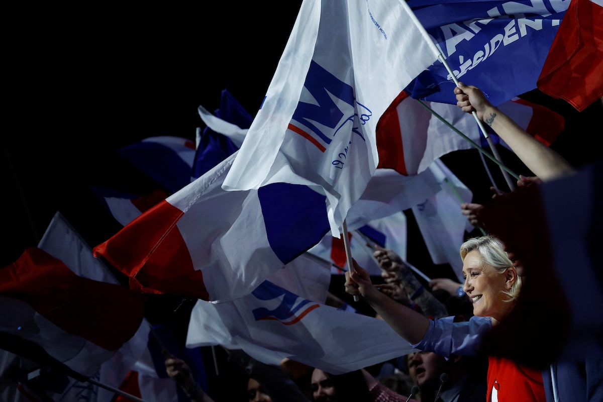 Le Pen Denounces Le Pen Denounces