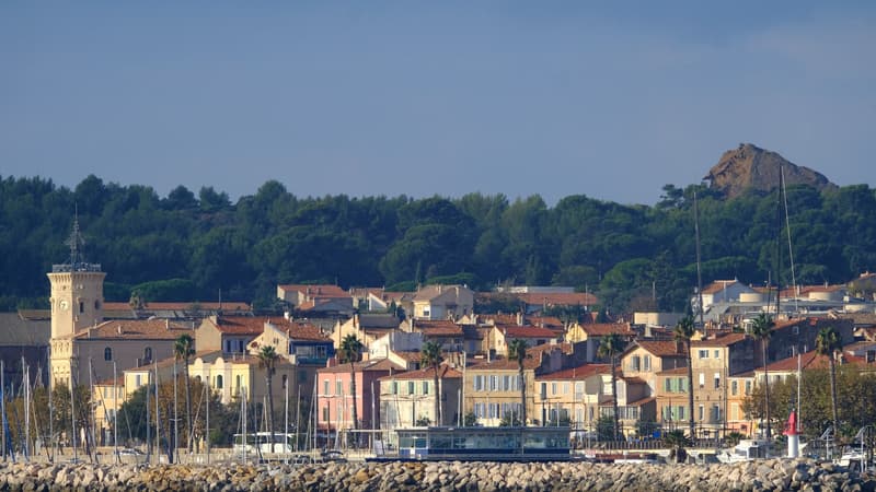 Le Port De La Croix Catholique Au Collège De Clisson : Un Problème De Proportions ? Le Port De La Croix Catholique Au Collège De Clisson : Un Problème De Proportions ?