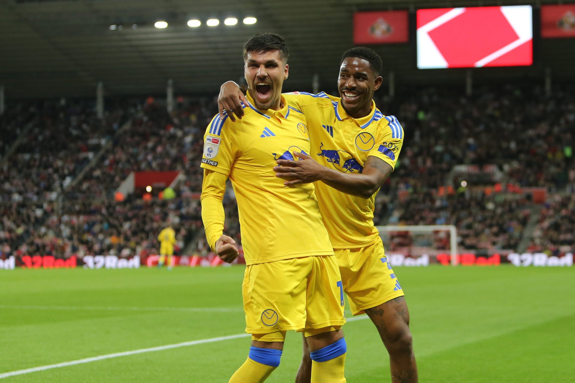 Leeds United Vs Sheffield United: Red Card Controversy Sparks Debate Leeds United Vs Sheffield United: Red Card Controversy Sparks Debate