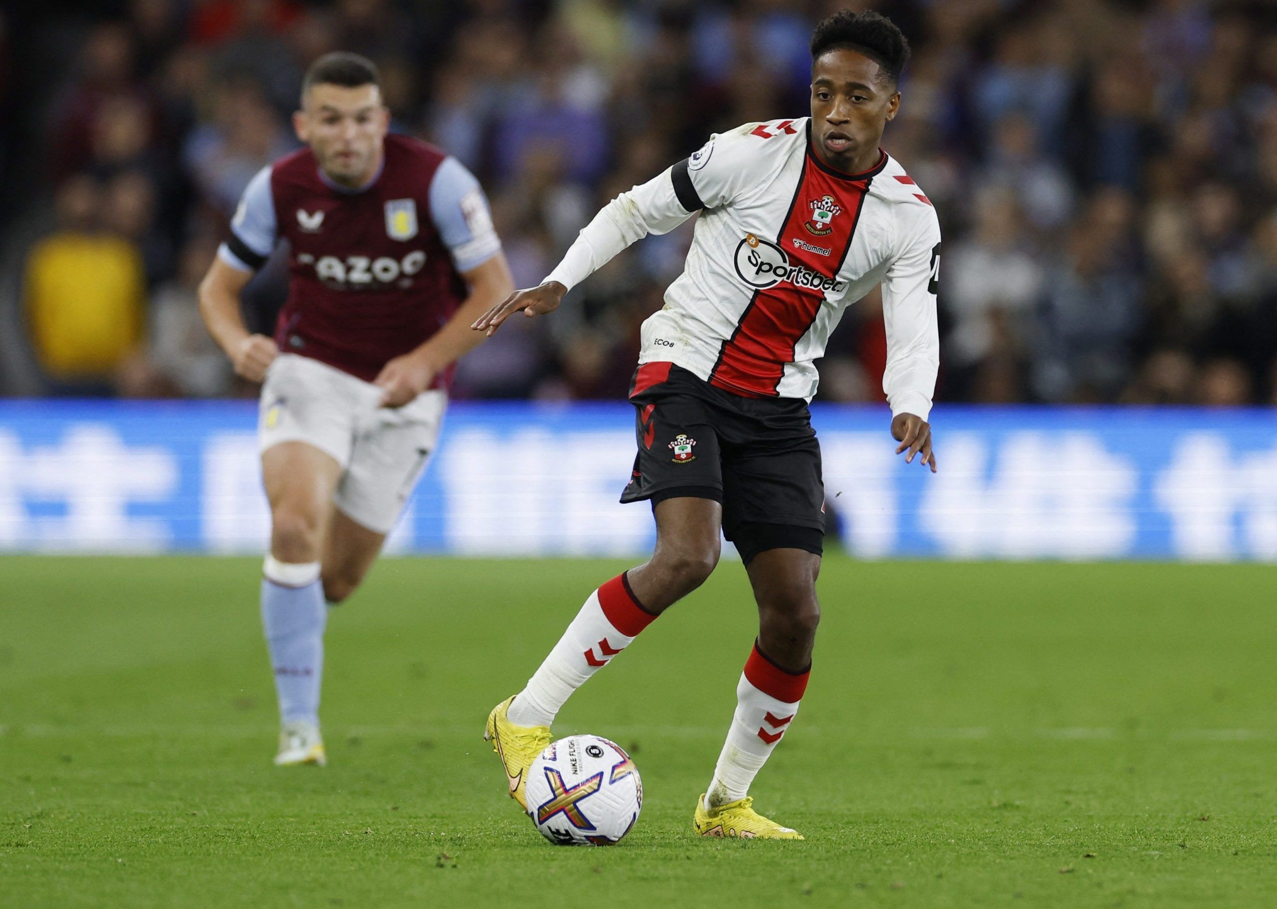 Leeds United's Pursuit Of Kyle Walker-Peters: Transfer Update Leeds United's Pursuit Of Kyle Walker-Peters: Transfer Update