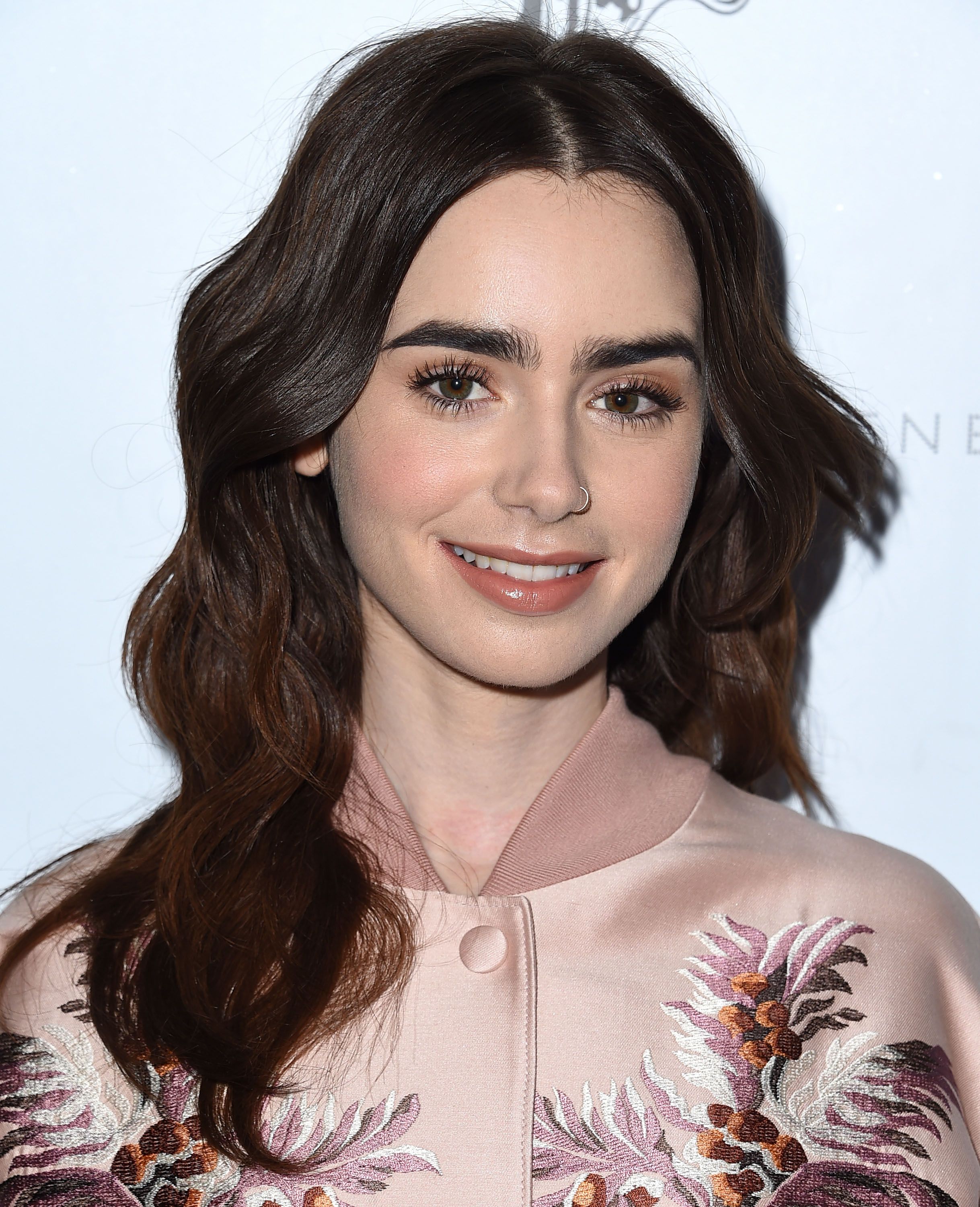 Lily Collins' Perfect Nude Lip: Inspired By Her Bob And Brows Lily Collins' Perfect Nude Lip: Inspired By Her Bob And Brows
